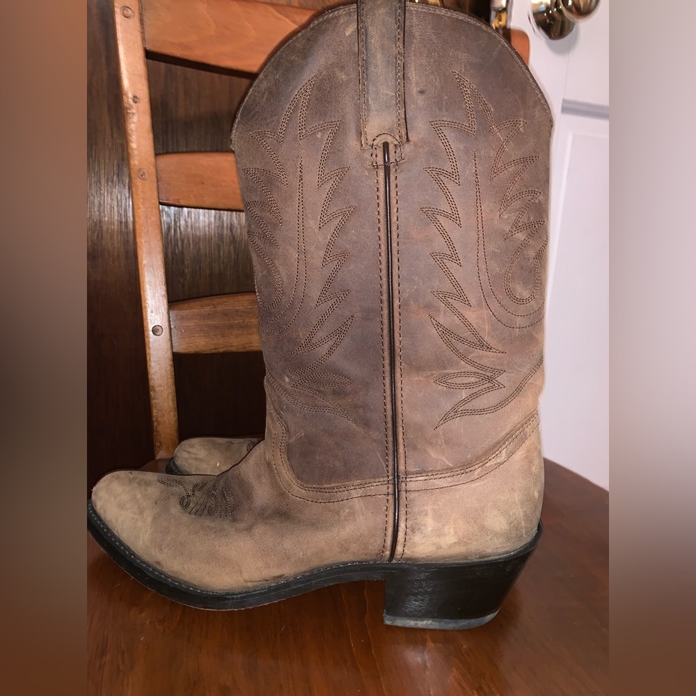 Ladies Durango boots. Size 8.5. Great condition